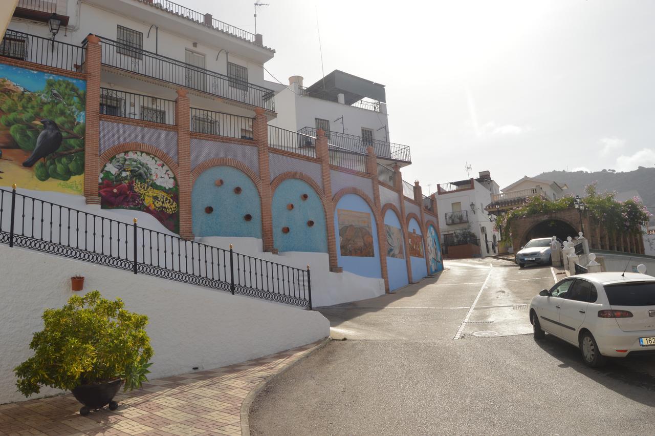 الشقق الفندقية فيليز-مالاغافي  Balcones De Bentomiz المظهر الخارجي الصورة